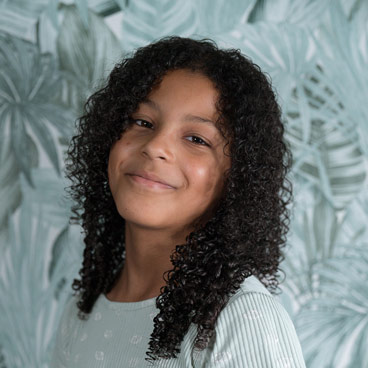 salon de coiffure enfants frisés